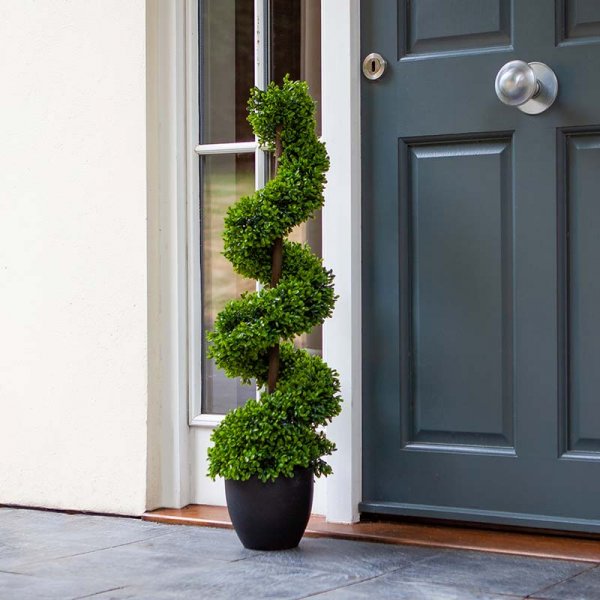 Artificial Boxwood Topiary Twirl