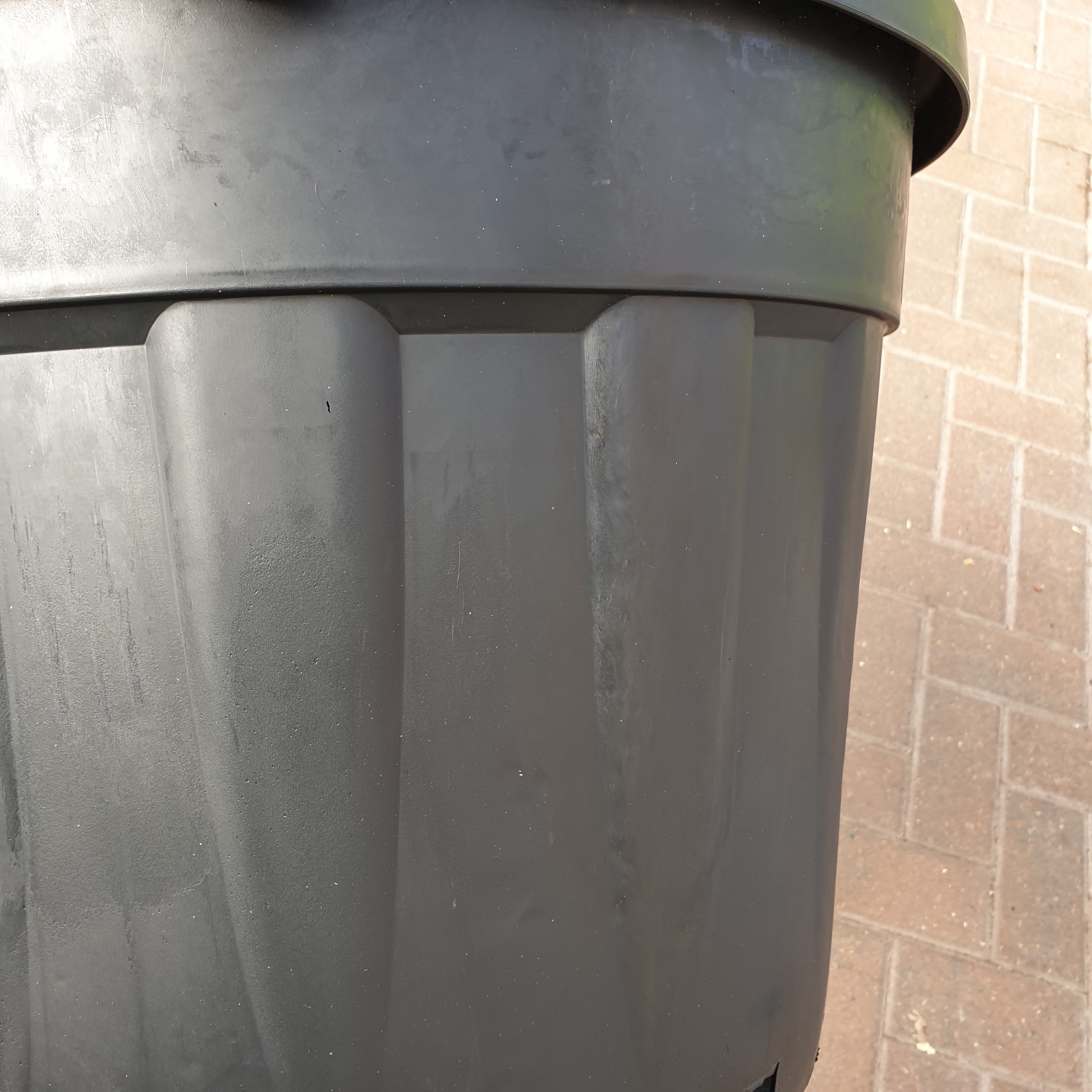 Fenice 90 Litre Black Plastic Pot